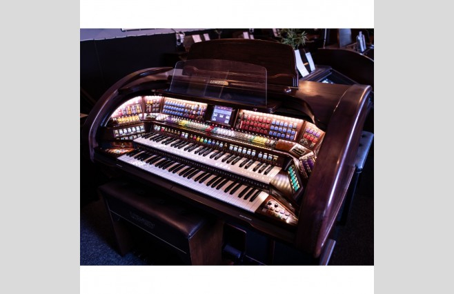 Used Lowrey Prestige Organ All Inclusive Top Grade Package (SN:0A5000604F848971) - Image 5